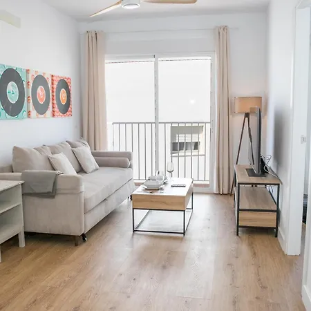 Casa Hierros | Reformada Cerca Playa *