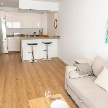 Casa Hierros | Reformada Cerca Playa דירה